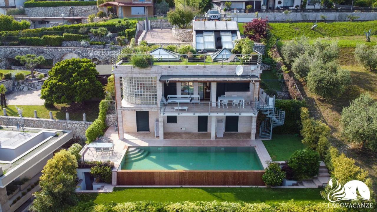 Villa Livia Luxury Roe Exterior photo