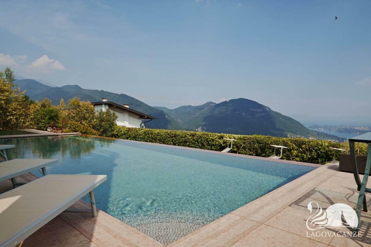 Villa Livia Luxury Roe Exterior photo