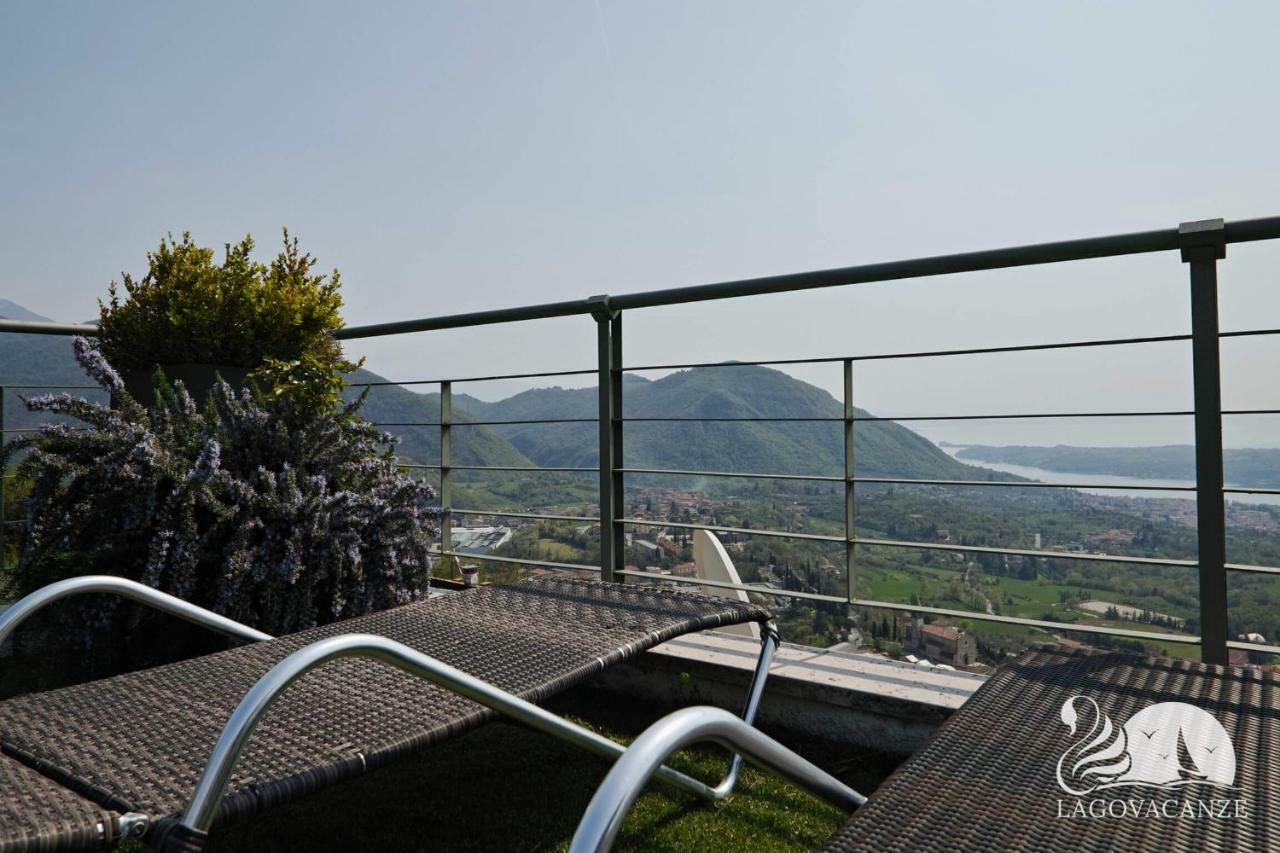 Villa Livia Luxury Roe Exterior photo